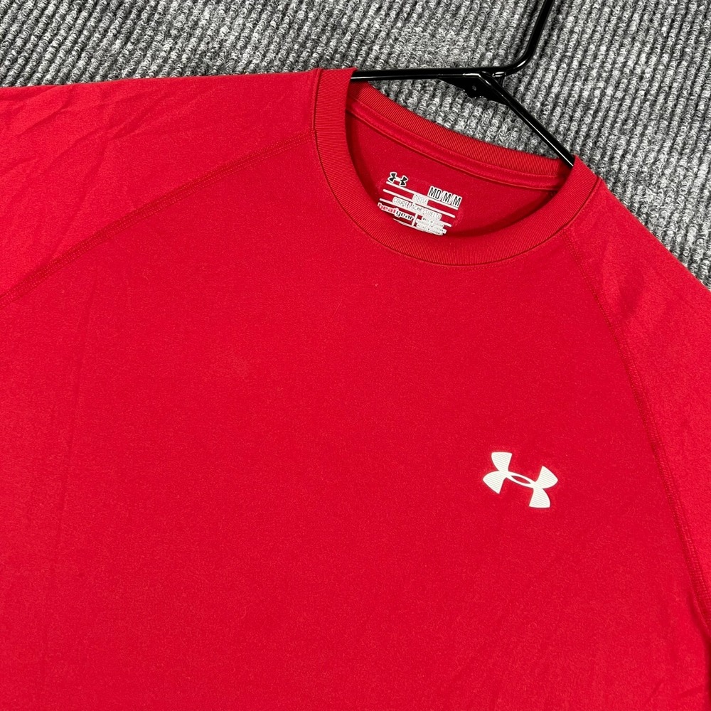 Under Armour Shirt Mens Medium Red Short Sleeve HeatGear Athletic Workout Gym